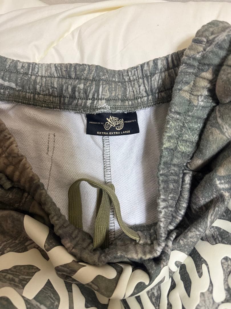 ミュージシャン XG Oversized Camo Sweat Pants (XXL)