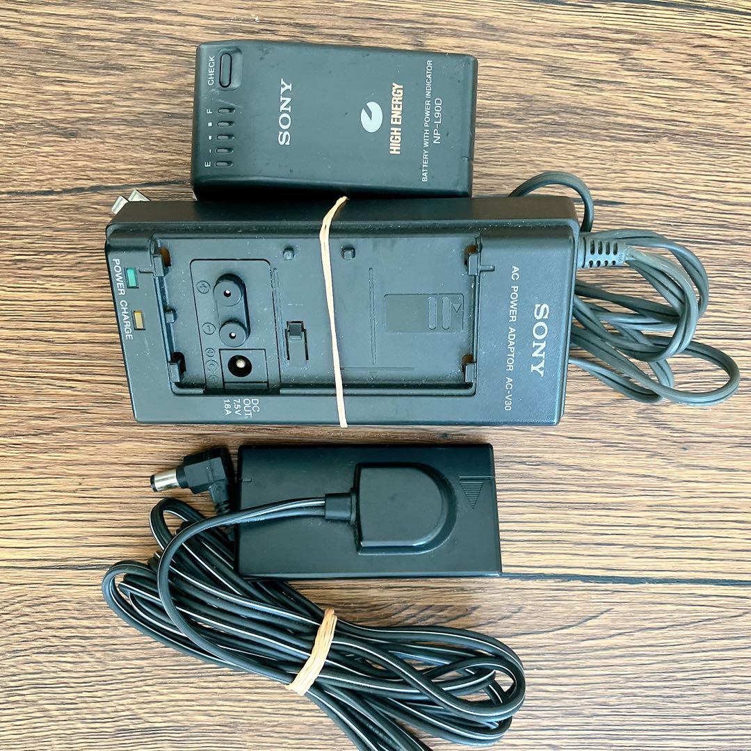 ソニー　ハンディカム　CCD-TR705 8ミリビデオカメラ
