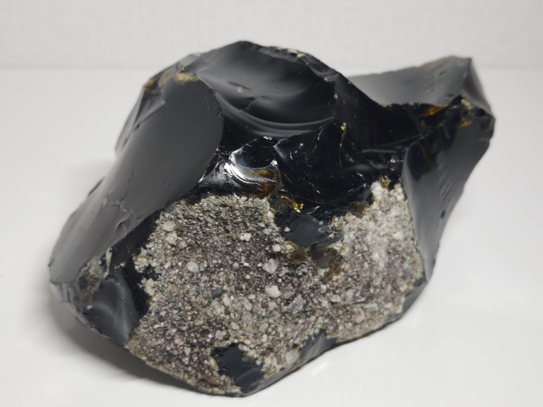 黒曜石 1.8kg オブシディアン 原石 鑑賞石 自然石 誕生石 鉱物 鉱石