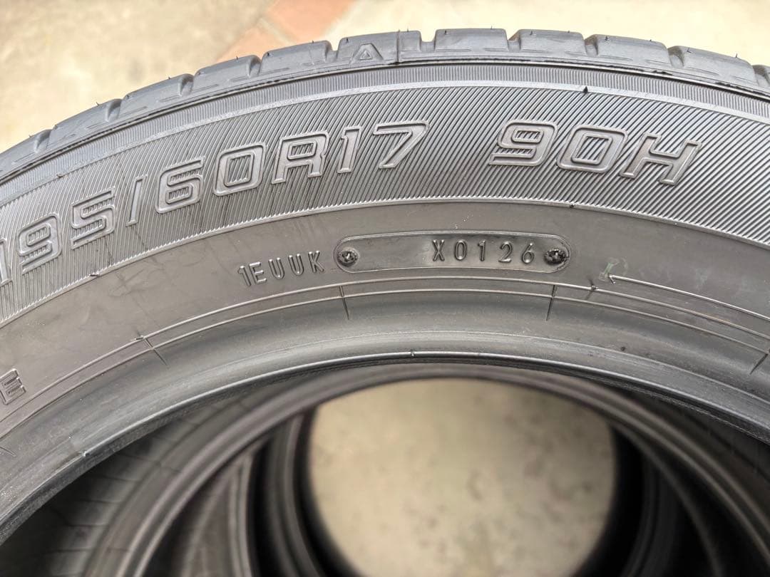 ダンロップ　エナセーブ　195/60R17 新車外し 2026製