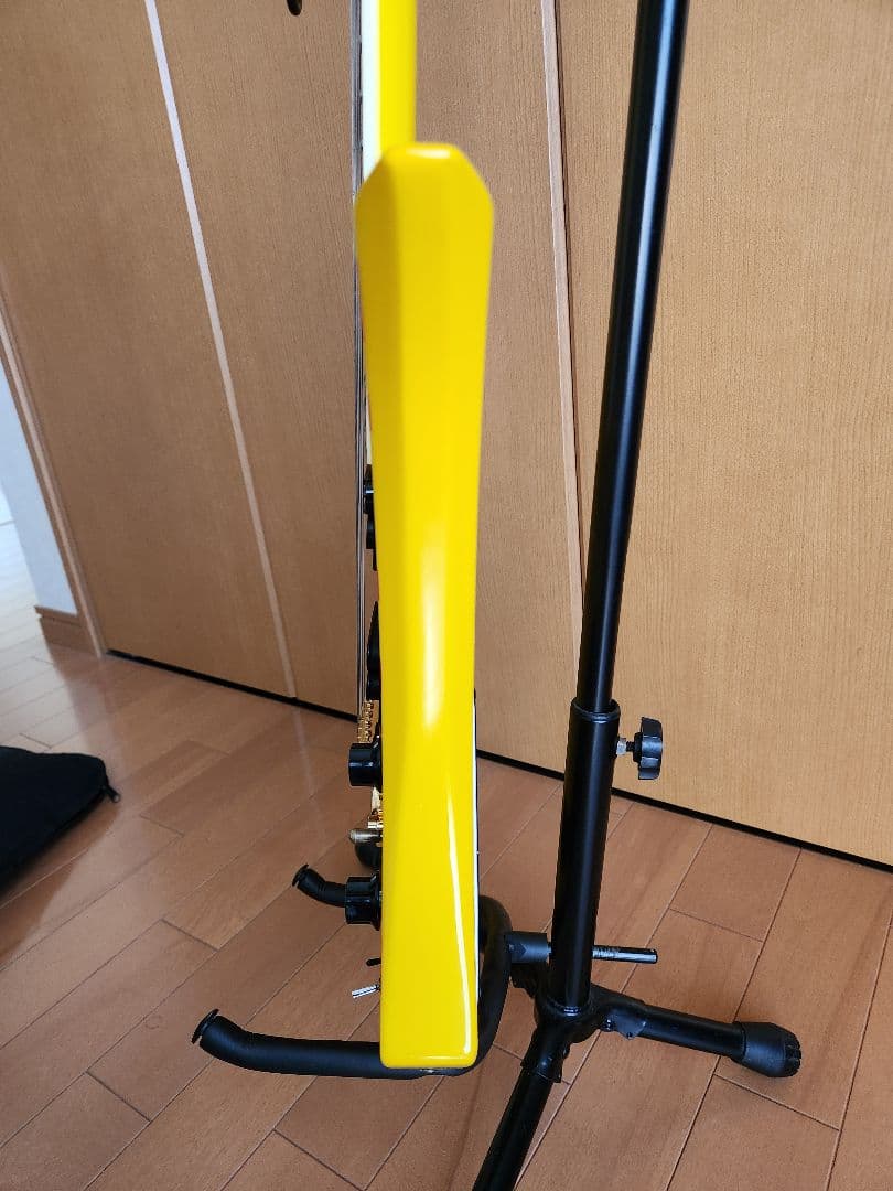 バーニーbyフェルナンデス　ヒデモデルギター MG-145S　イエローハート