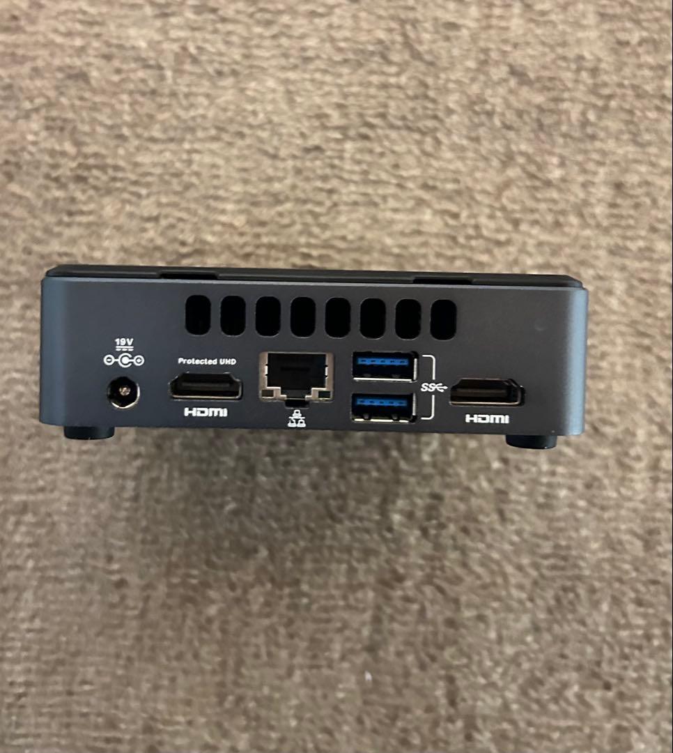 Intel NUC ミニPC 第7世代i3 Windows11