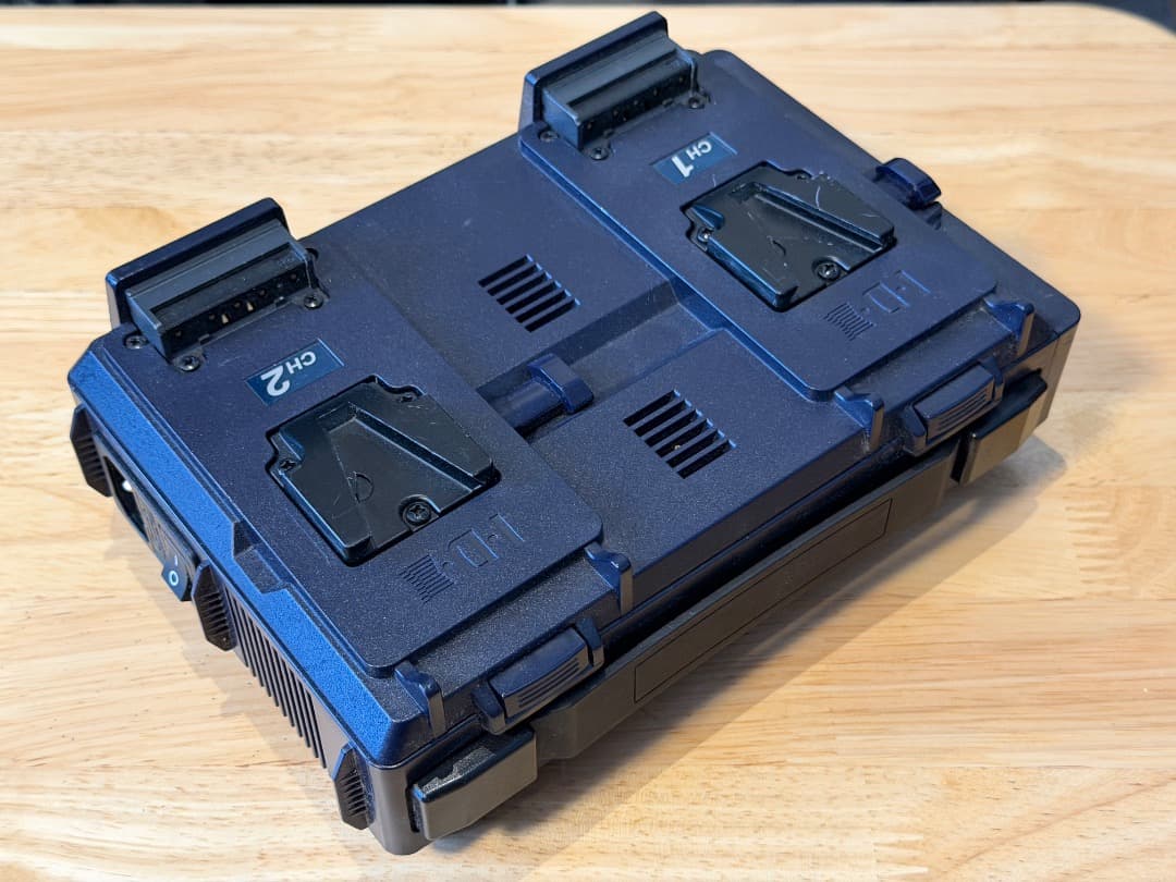 IDX VL-2S PLUS Vマウント 2チャンネル同時急速充電器
