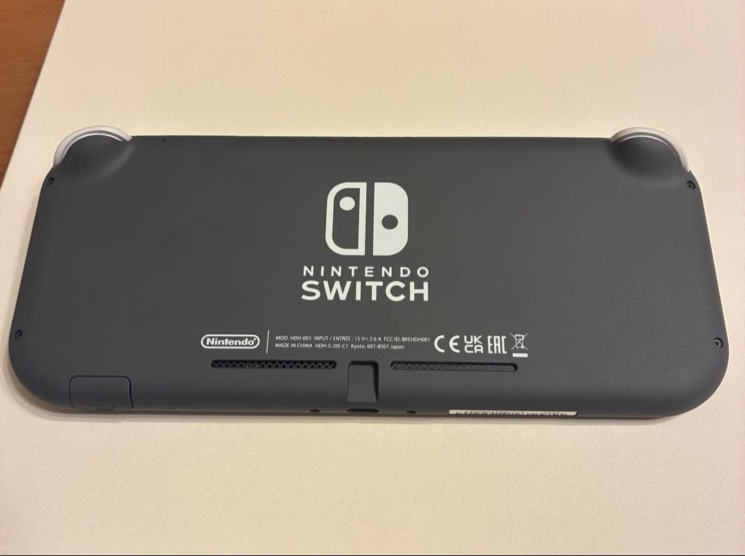 【美品】任天堂Switch Lite本体+ケース+あつ森amiiboカード36枚