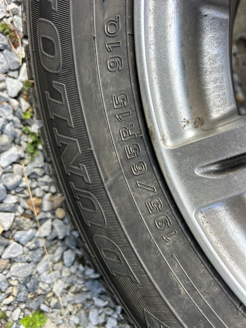 195/65 R15 プリウス　スタッドレス