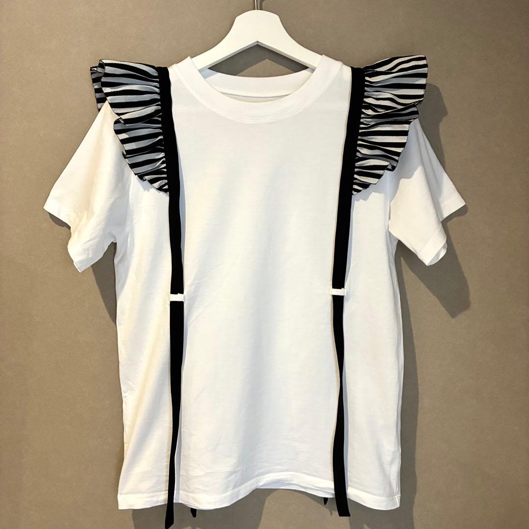 美品　24ss BORDERS at BALCONY フリルサスペンダーTシャツ