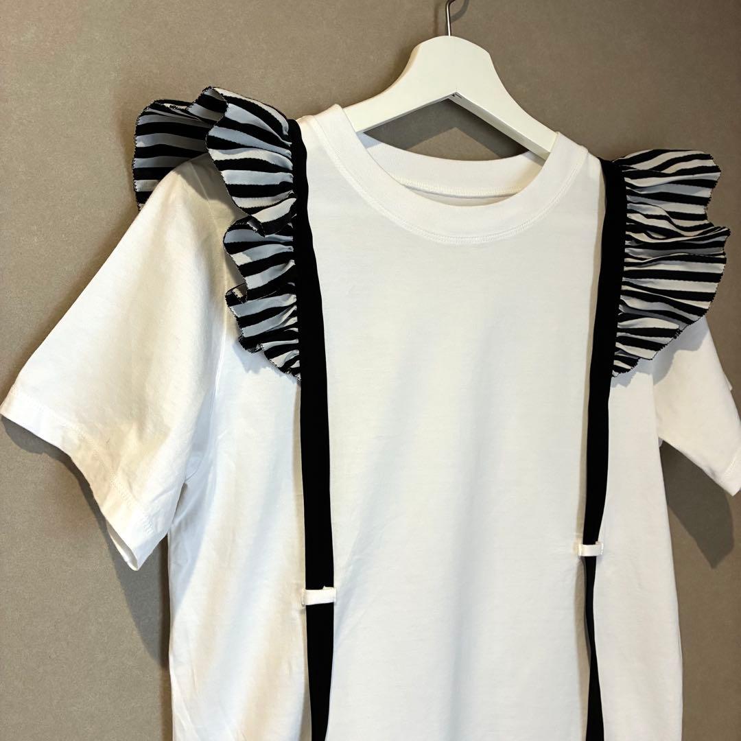 美品　24ss BORDERS at BALCONY フリルサスペンダーTシャツ