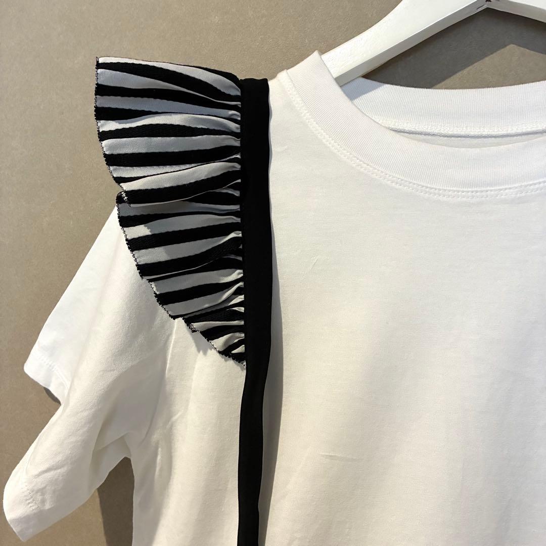 美品　24ss BORDERS at BALCONY フリルサスペンダーTシャツ