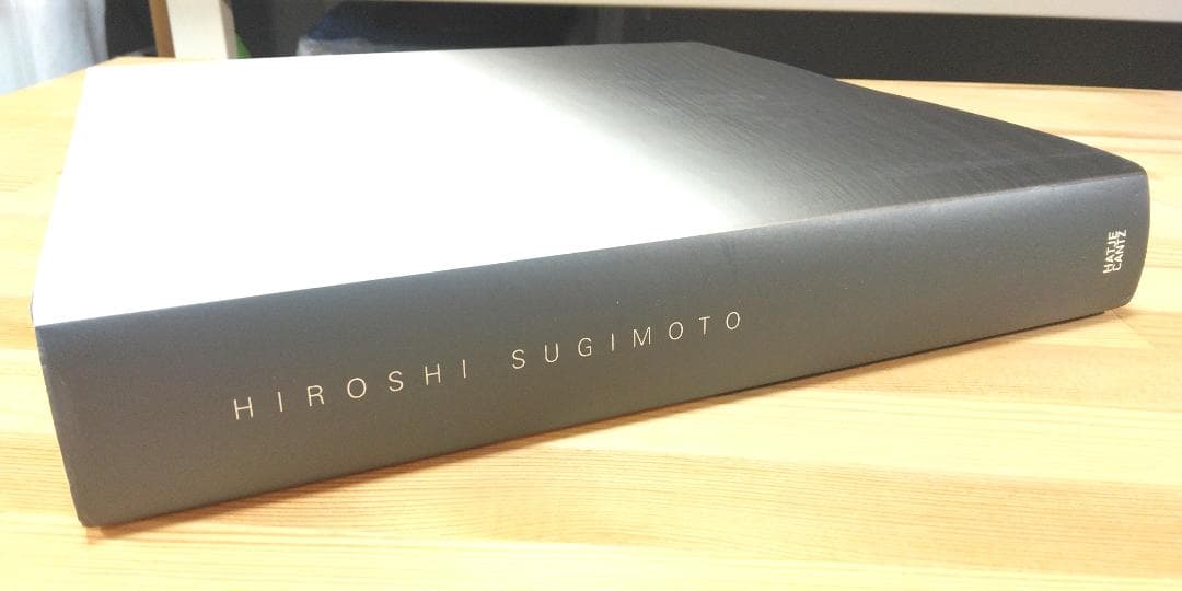 Hiroshi sugimoto　Theaters杉本博司 劇場damiani