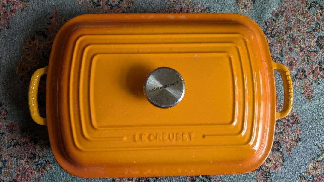 ル・クルーゼココット レクタンギュラー　Le Creuset 両手鍋 蓋付き