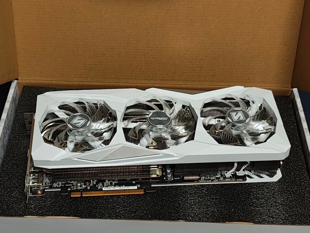 グラフィックボード・グラボ・ビデオカード ASRock AMD Radeon RX 7700 XT 12GB OC