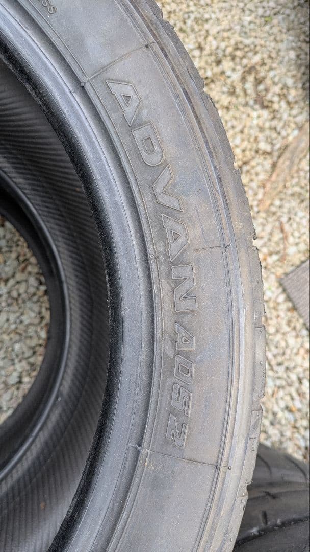 ヨコハマタイヤ A052 255/40R17 6部山程度　4本セット