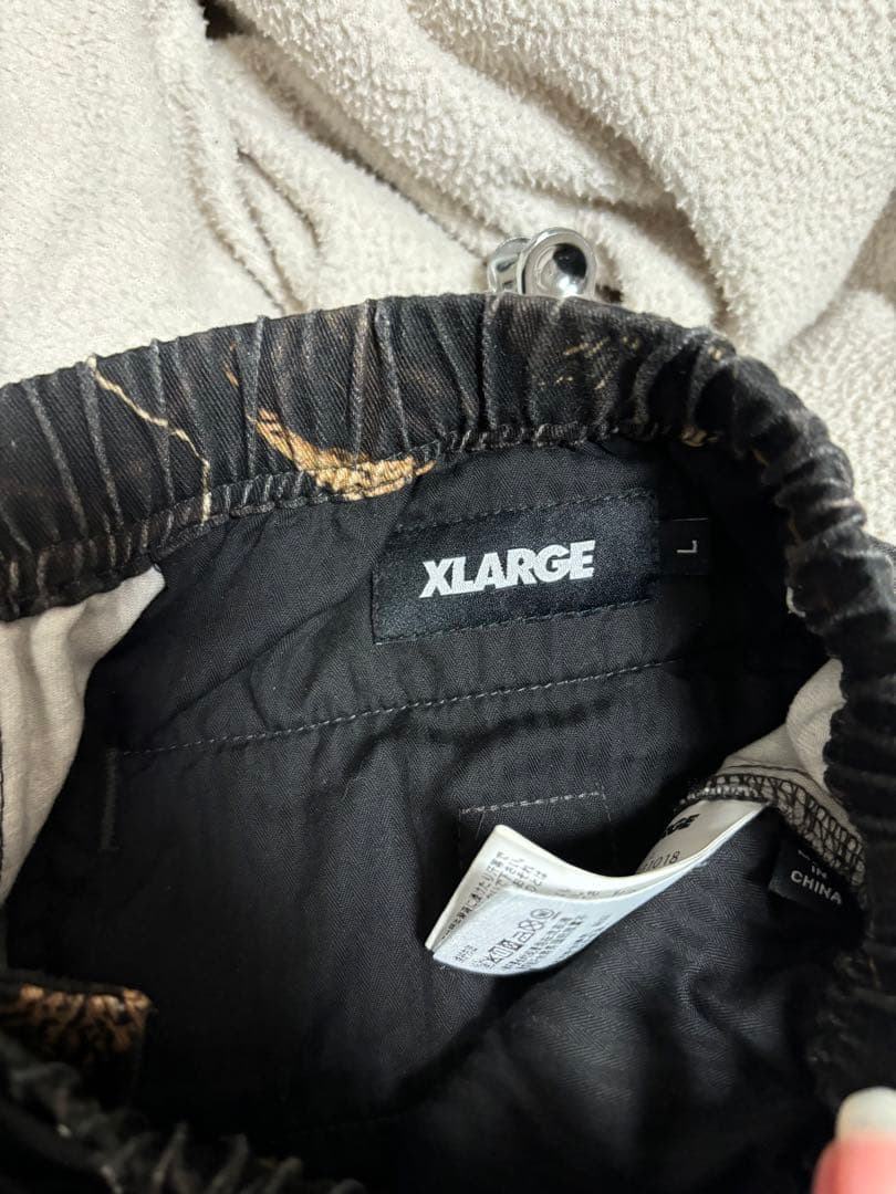 XLARGE エクストララージ　迷彩　カモフラージュ柄　メンズ ズボン