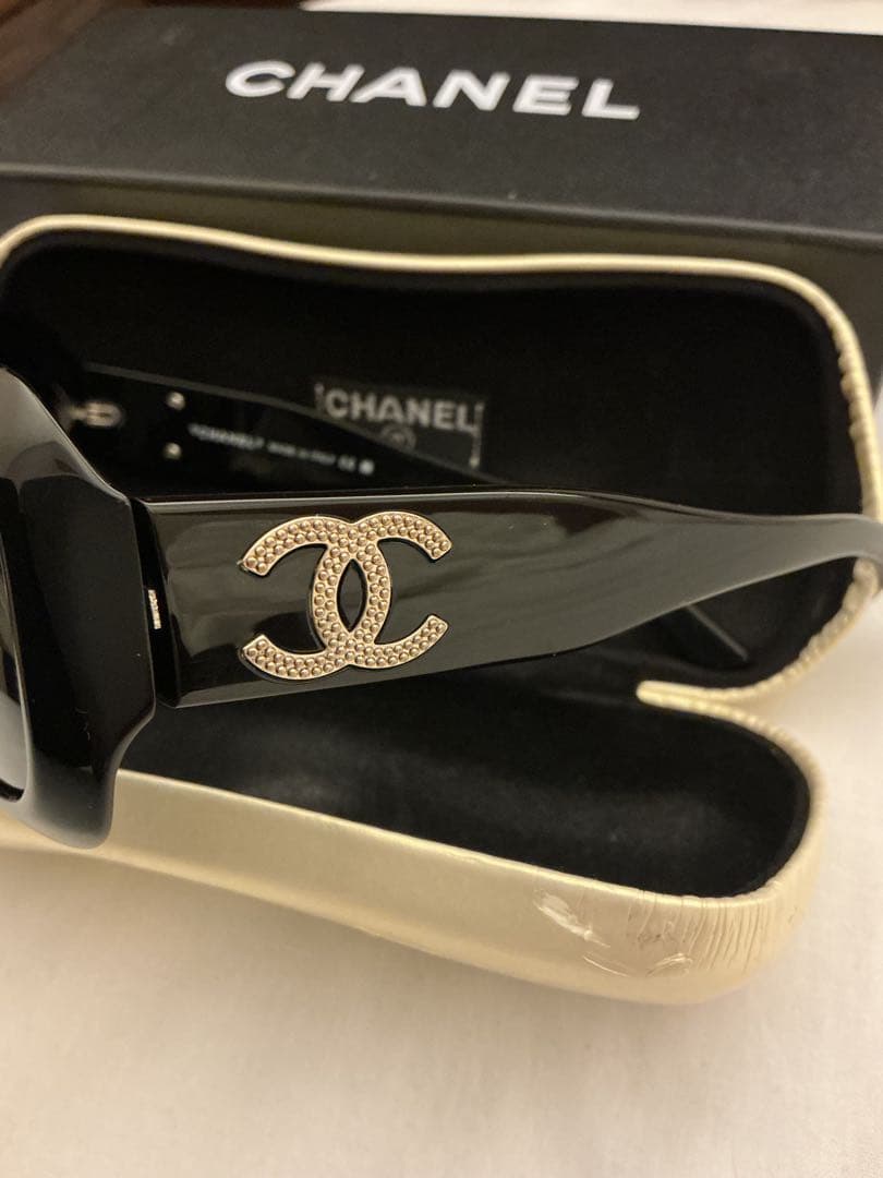 @*1様 保証保証！CHANEL ブラックサングラス
