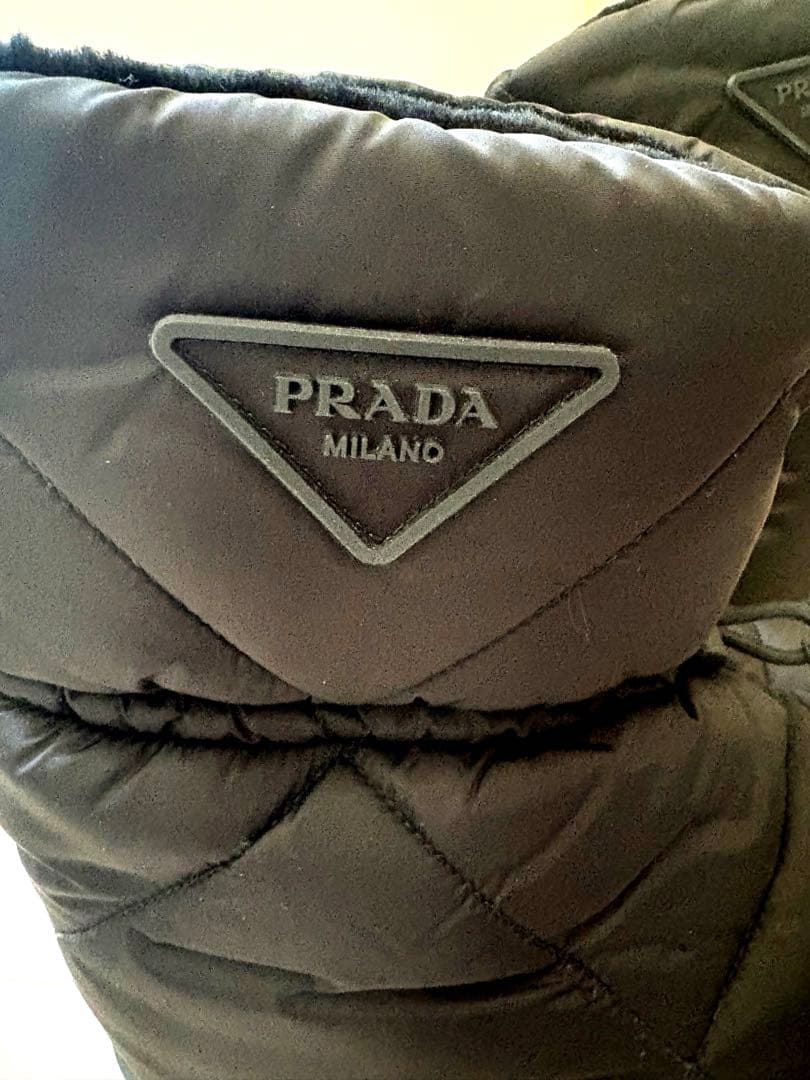 PRADA ブラック ナイロン キルティングブーツ　7