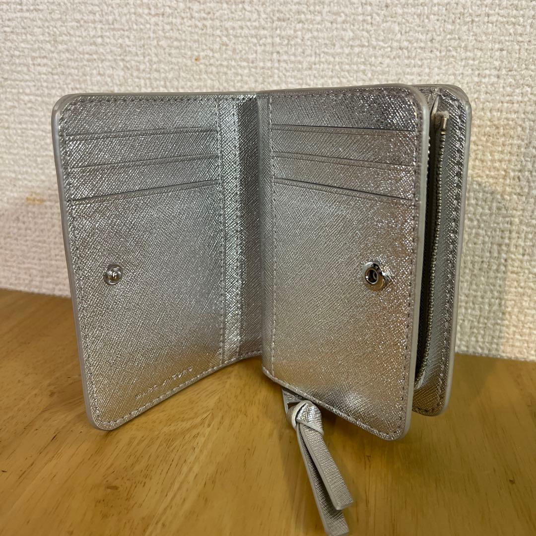 MARC JACOBS 二つ折り財布　シルバー