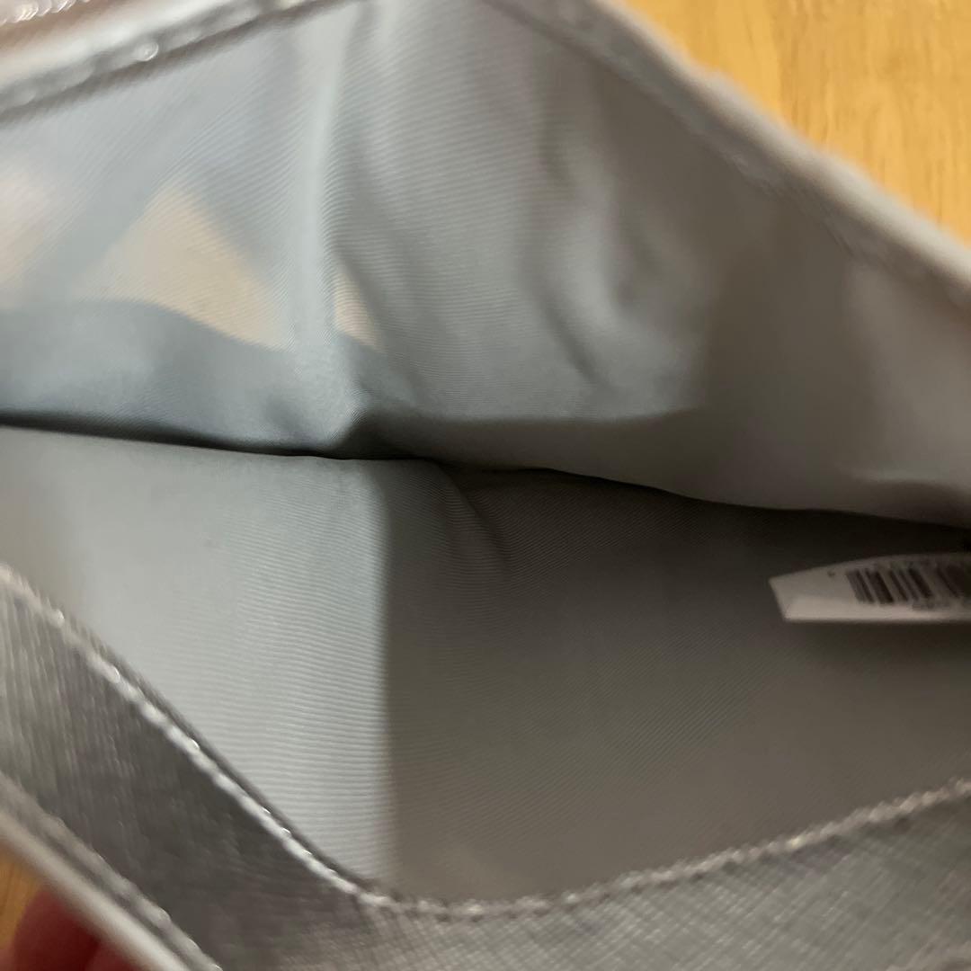 MARC JACOBS 二つ折り財布　シルバー