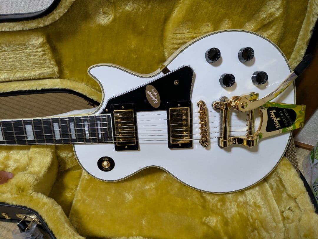 epiphone inspired by gibson custom　LPC