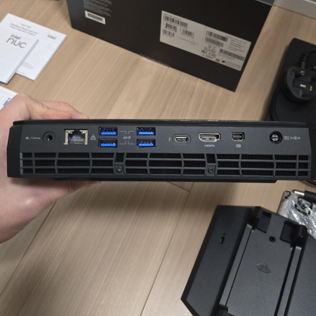【MR BLAEM】Intel NUC 11 Enthusiast