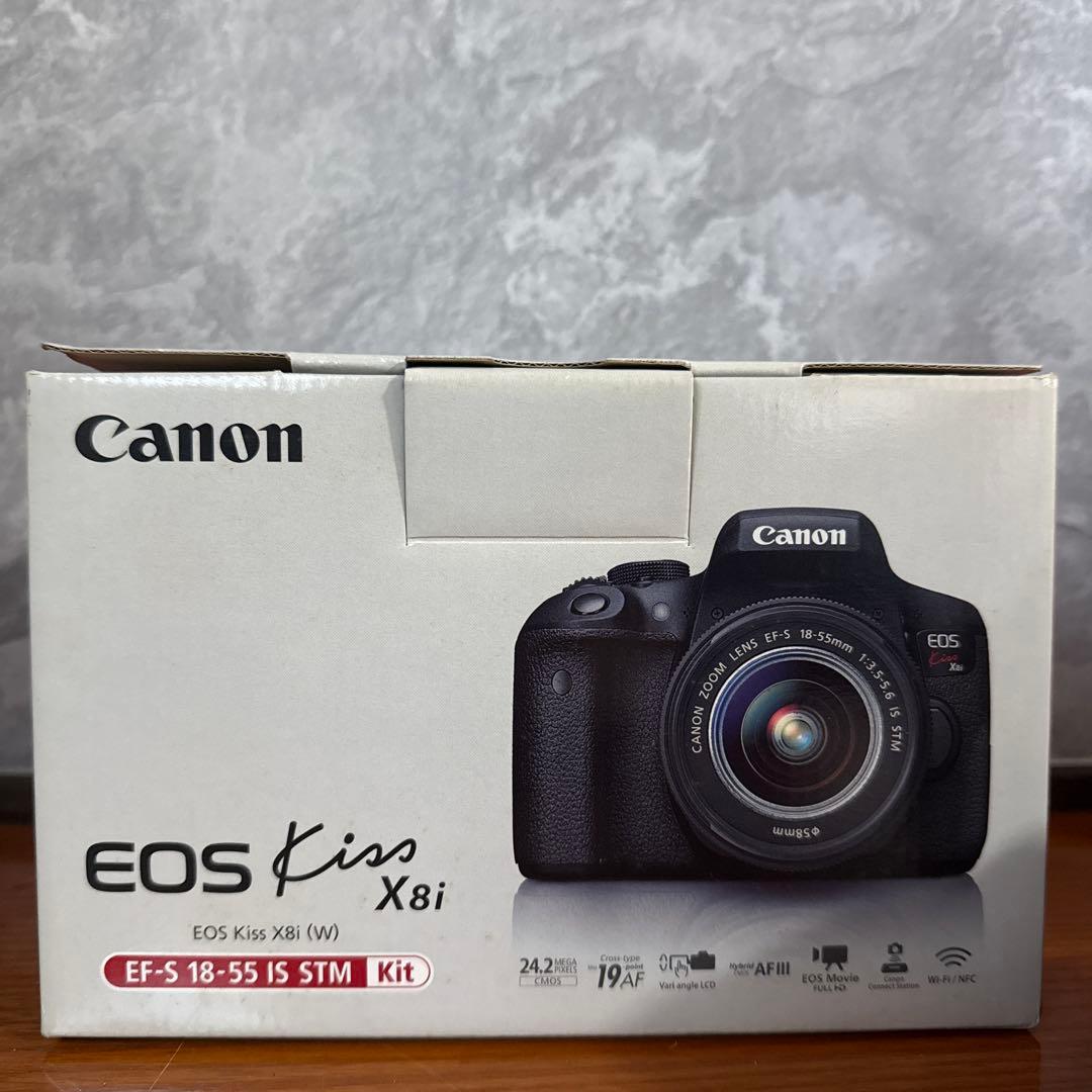 Canon EOS Kiss X8i デジタル一眼レフ