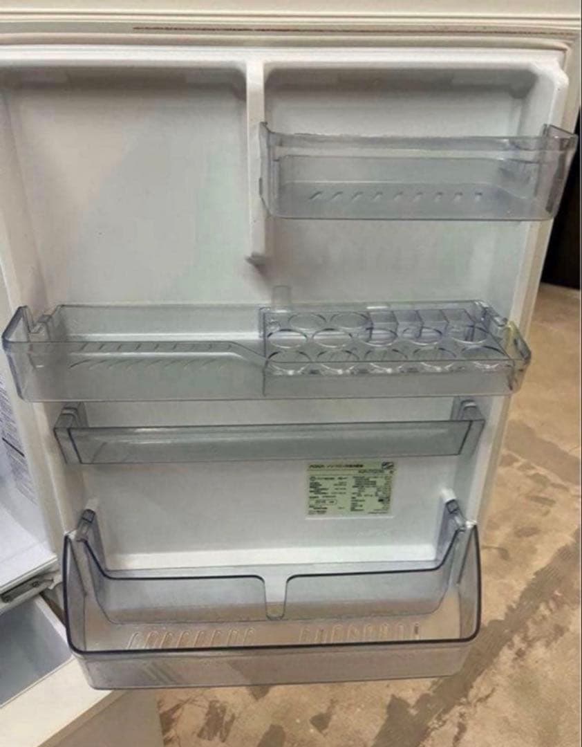 2018年製 272L AQUA 3ドア冷蔵庫 AQR-27G2