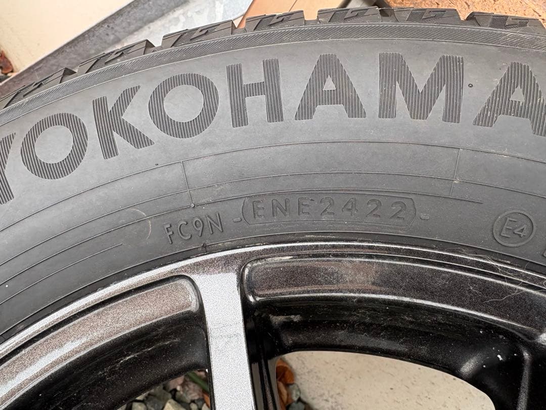 e*r様 195/65R15スタッドレス&15インチアルミホイール4本セット