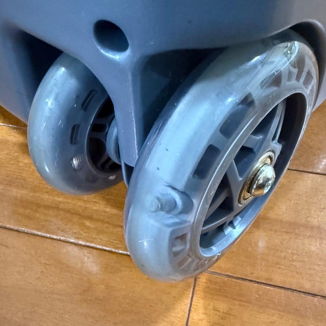 【超美品】キッズキャリーケース　乗れるスーツケース　ブルー