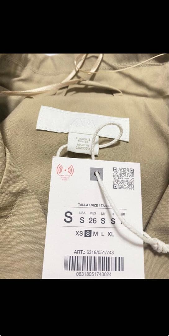 完売品　新品ZARA クリアキャメルトレンチショートコート ショルダーパッド付き