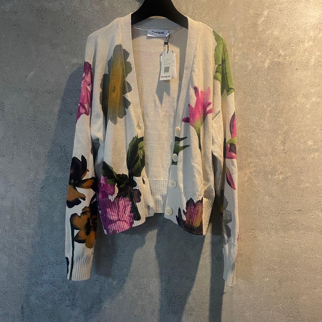 Desigual デシグアル ビッグフラワー Vネックカーディガン オフホワイト