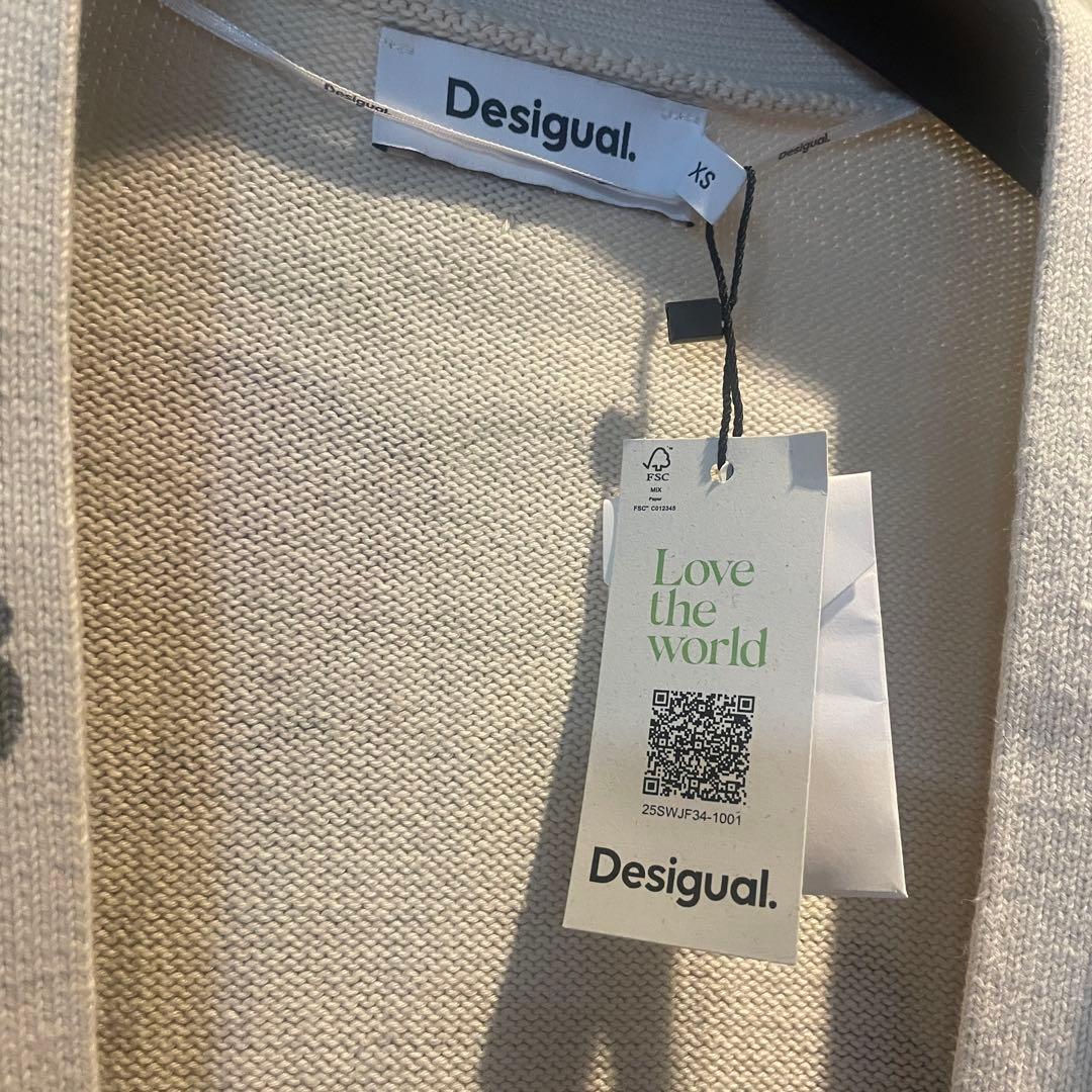 Desigual デシグアル ビッグフラワー Vネックカーディガン オフホワイト