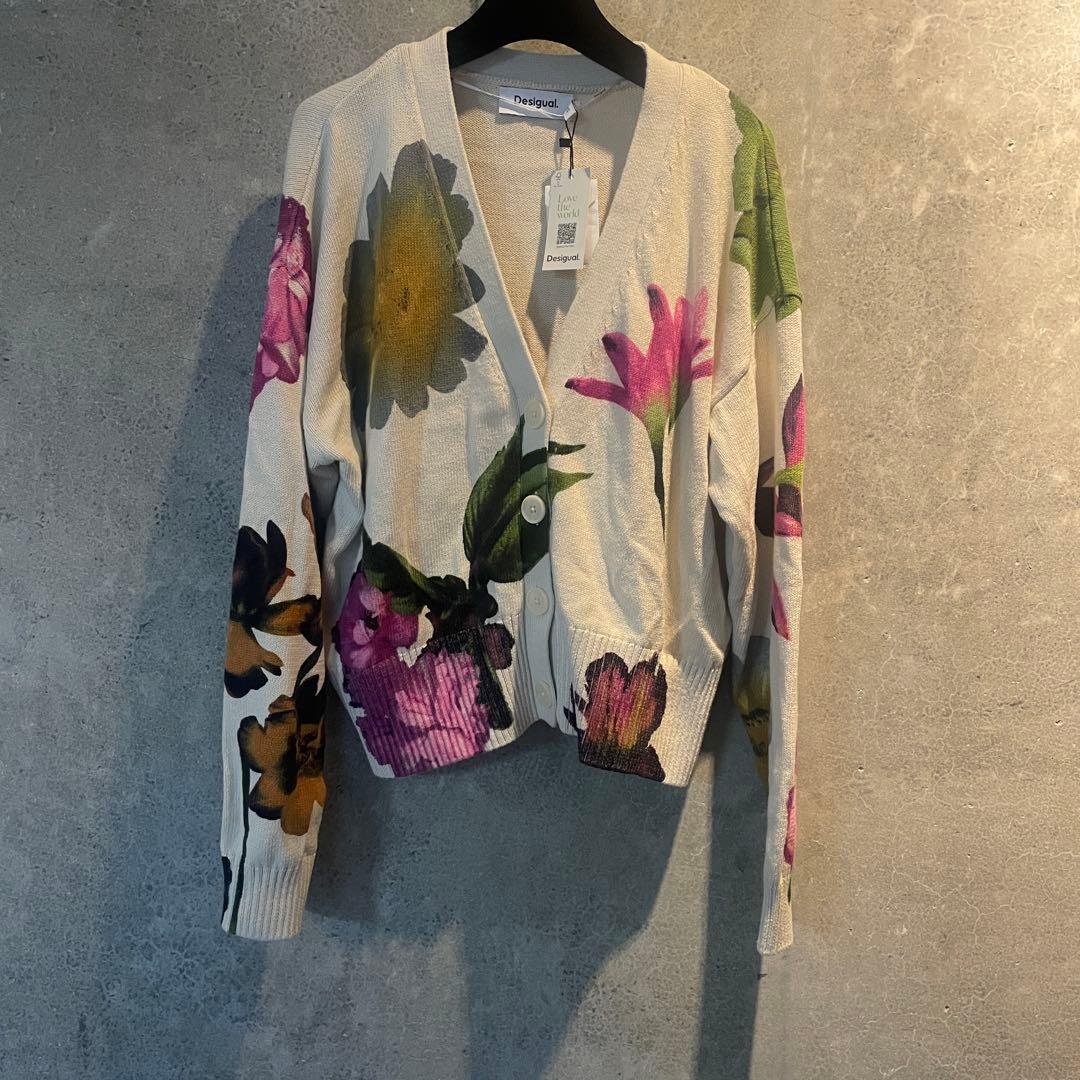 Desigual デシグアル ビッグフラワー Vネックカーディガン オフホワイト
