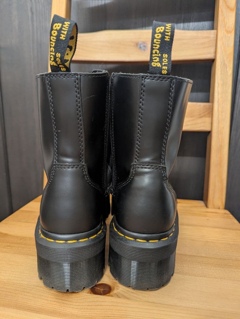 美品　Dr. Martens JADON 8ホールブラック 23.0サイドジップ