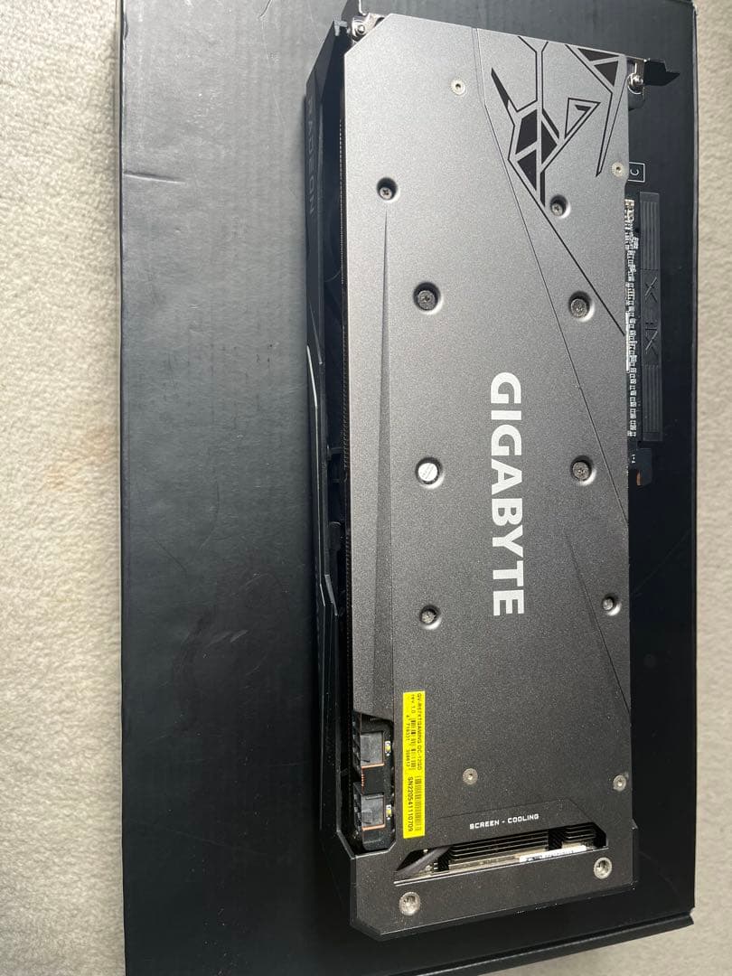 グラフィックボード・グラボ・ビデオカード GIGABYTE RX6700xt GV-R67XTGAMING