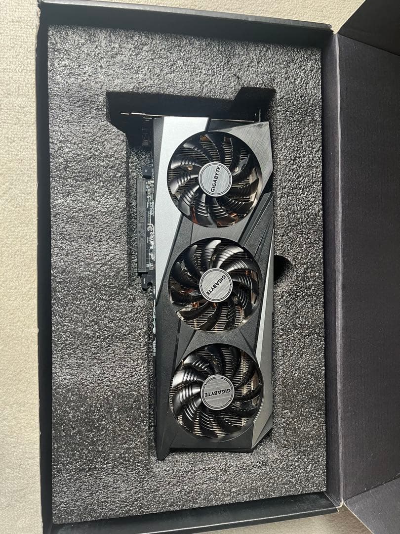 グラフィックボード・グラボ・ビデオカード GIGABYTE RX6700xt GV-R67XTGAMING