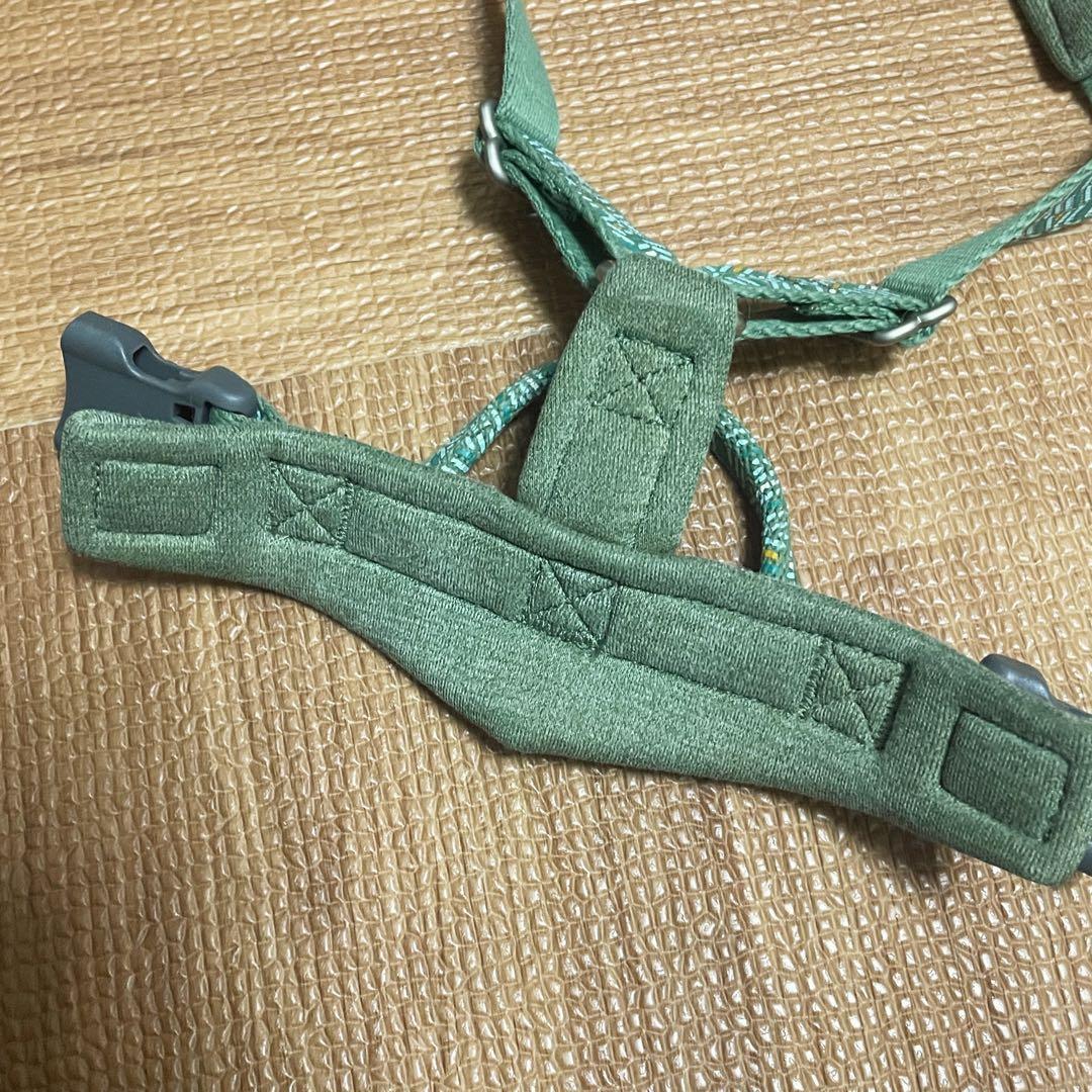 フルッタ Hurtta ラズルダズルＹ型ハーネス （45-55cm）グリーン系