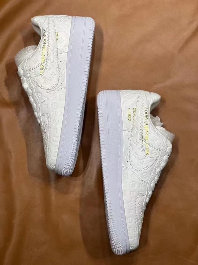 LOUIS VUITTON × NIKE AIR FORCE 1 白 27cm