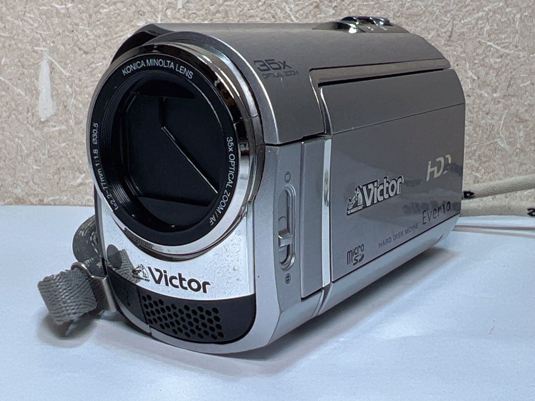 JVC Victor Everio GZ-MG35 ハードディスクビデオカメラ。