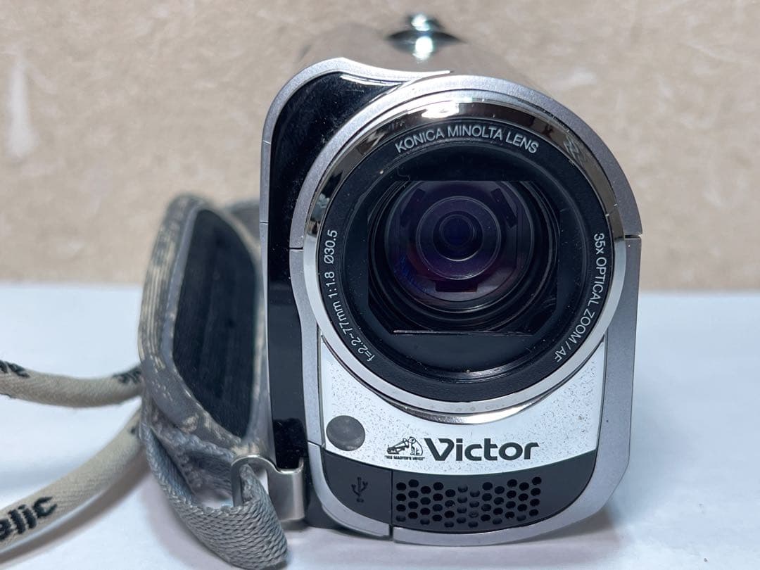 JVC Victor Everio GZ-MG35 ハードディスクビデオカメラ。