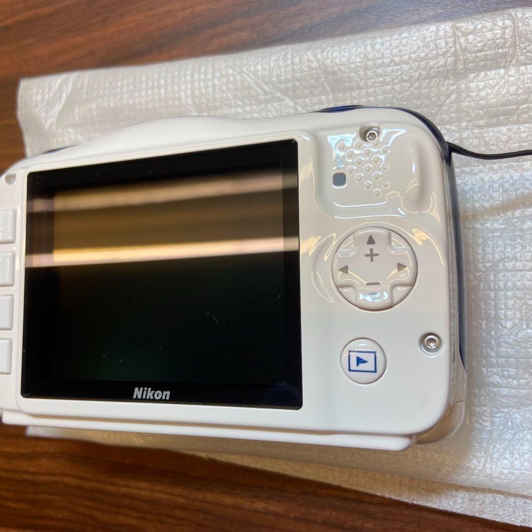 Nikon coolpix W100 デジカメ 2717