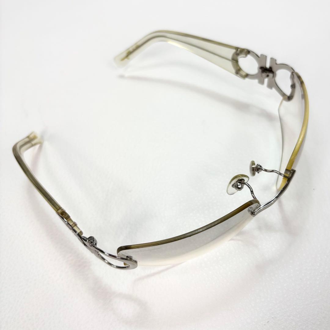 Ferragamo ガンチーニ クリア リムレス サングラス 1053