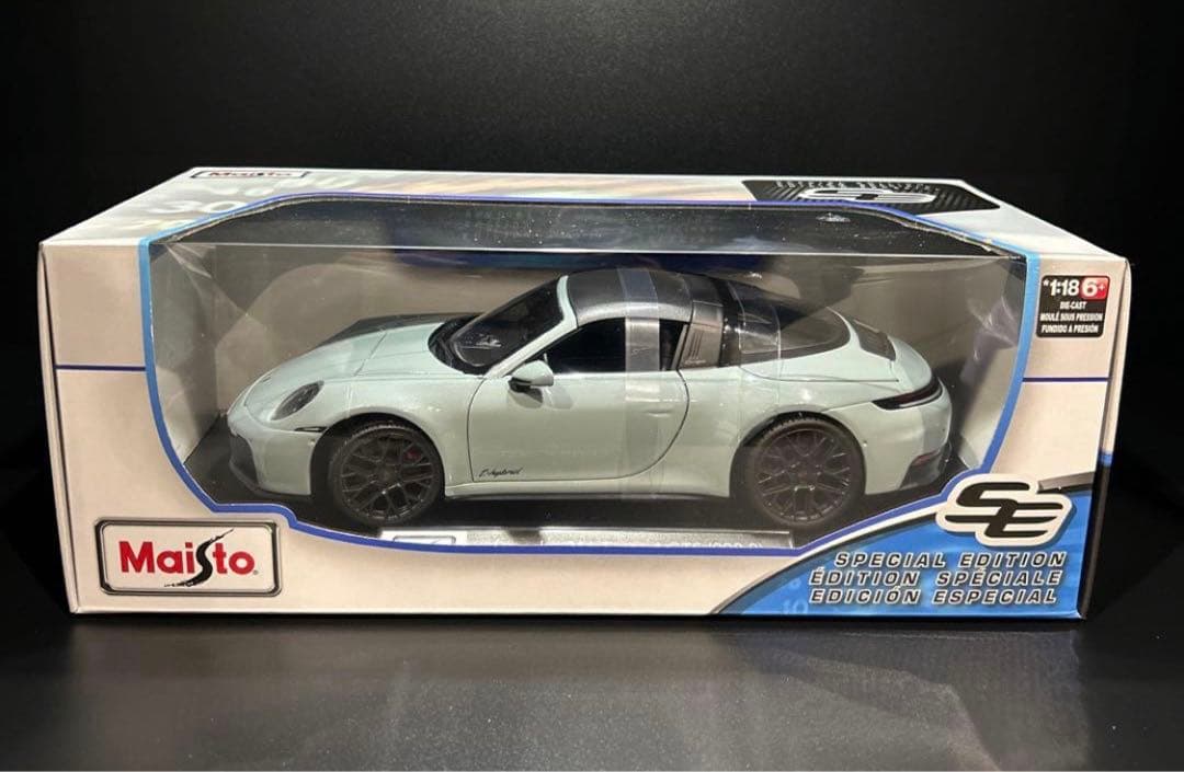 Porsche 911 Targa 4 GT RS 1/18 ポルシェ