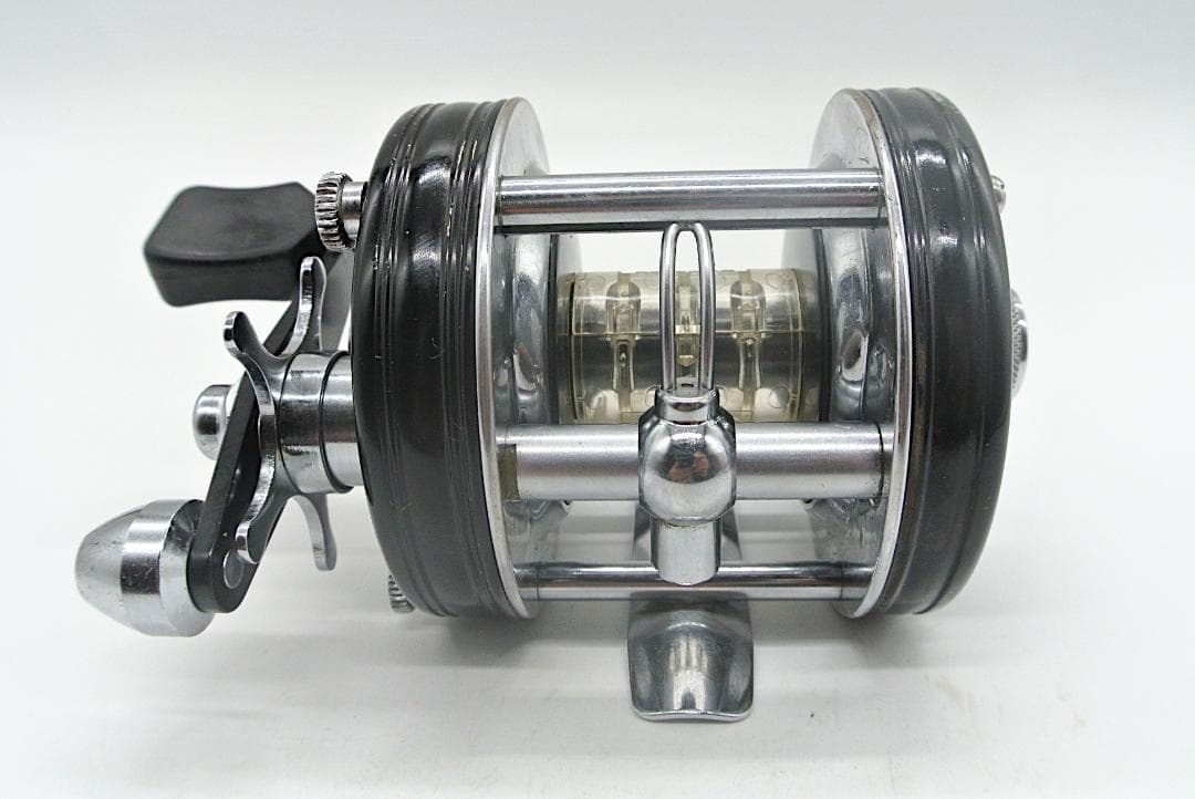ABU Ambassadeur 5000C アブアンバサダー