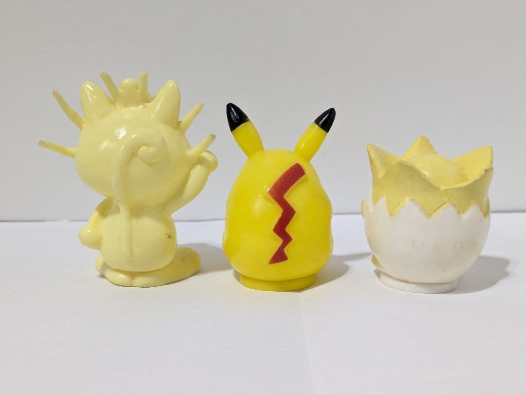 【希少】ポケモン　ピカチュウ　トゲピー　ニャース　フィギュア　すくい人形　ソフビ