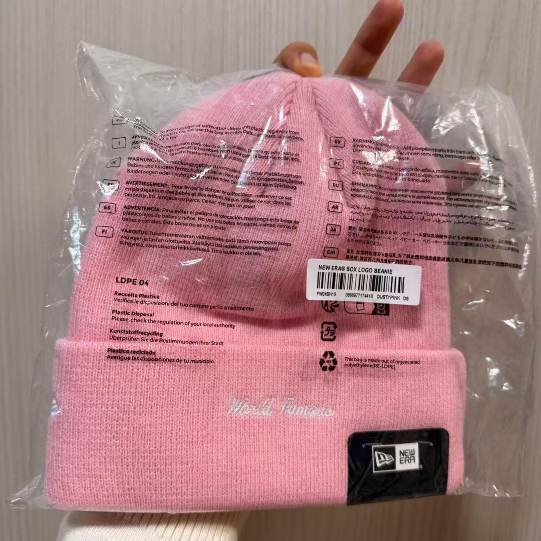 り*ん様 Supreme ニット帽 ピンク New Era