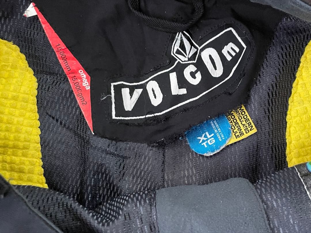 VOLCOMスノーボードウェア XL 上下セット