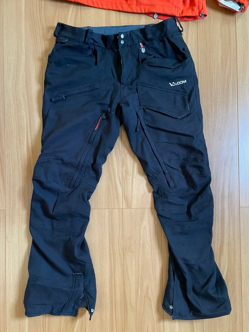 VOLCOMスノーボードウェア XL 上下セット