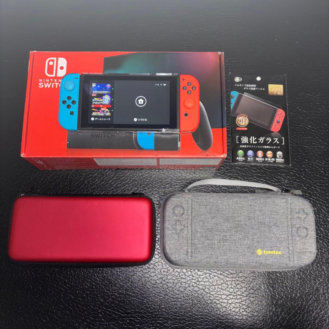 極美品　付属品完備　Switch ガラス貼付済　おまけ多数