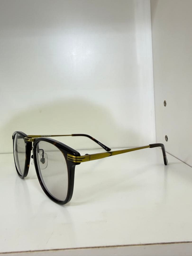 OLIVER PEOPLES 度なし　ライトグレー　サングラス　メガネ