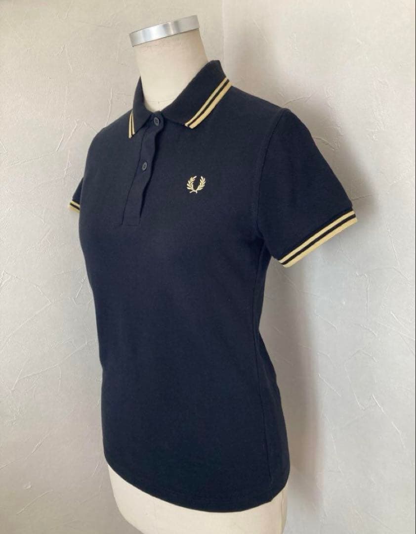 極美品　FRED PERRY ブラック　ポロシャツ Mサイズ