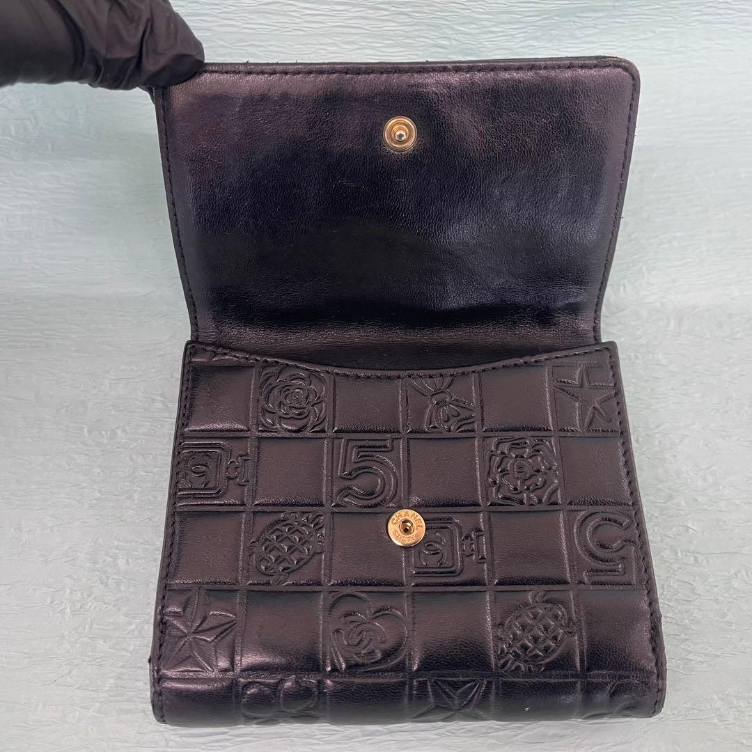 CHANEL 二つ折り財布 ココマーク 型押レザー コンパクトウォレット